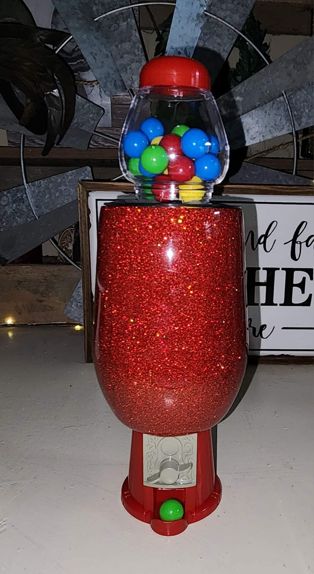 Bubble gum machine