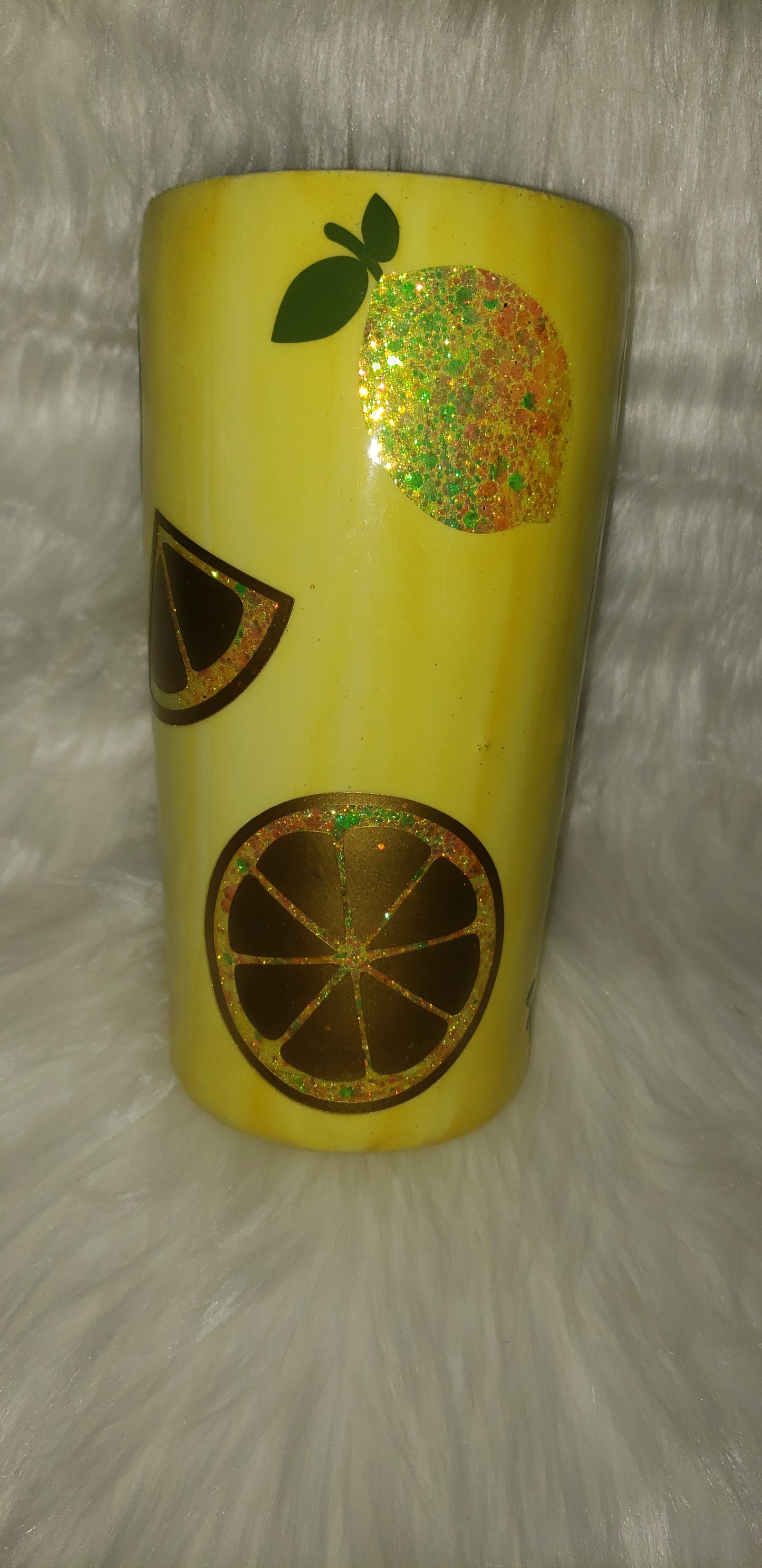 WHEN LIFE GIVES YOU LEMONS