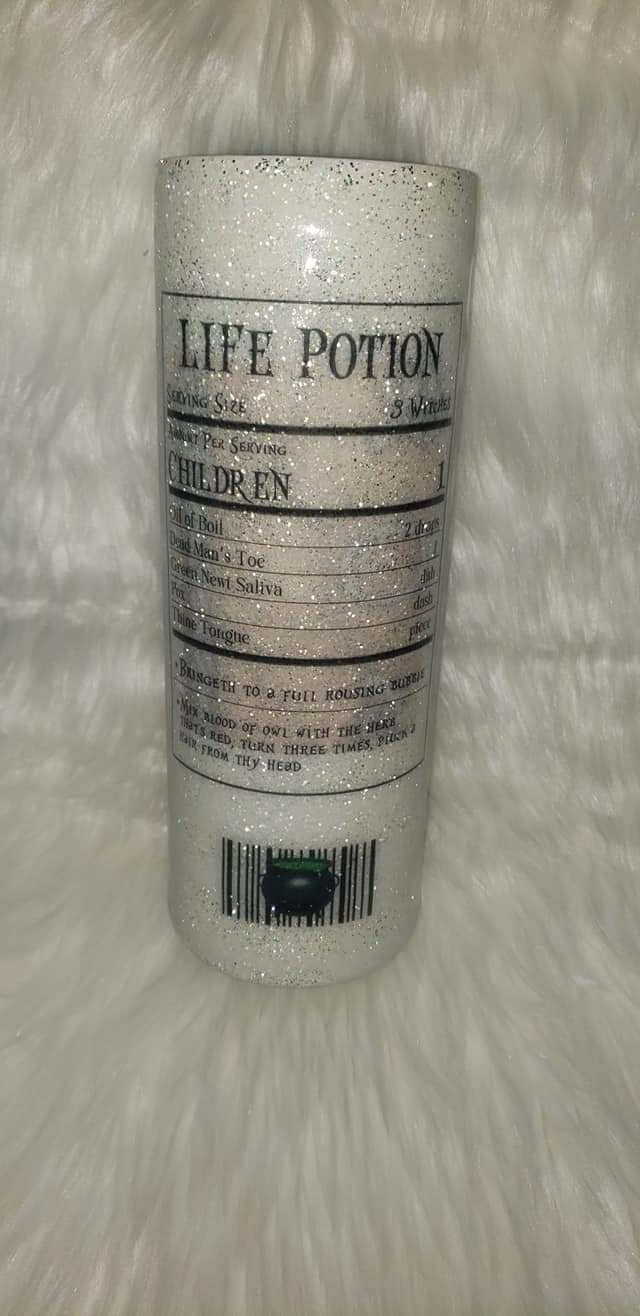 WHITE CLAW HOCUS POCUS
